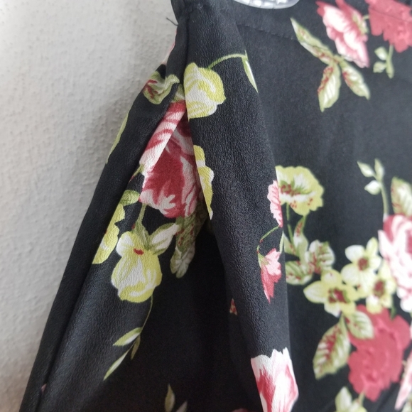 Show Me Your Mumu Floral Faux Crossover Skirt - Picture 4 of 9